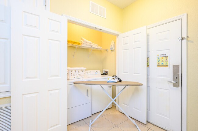 Building Photo - 4114 Breakview Dr