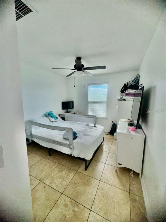 Building Photo - 2625 Waterline St