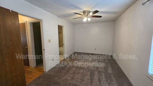 Building Photo - 2732 Hearthwood Ln