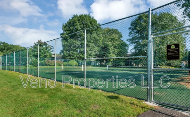 Building Photo - 5213 Forest Point Dr S