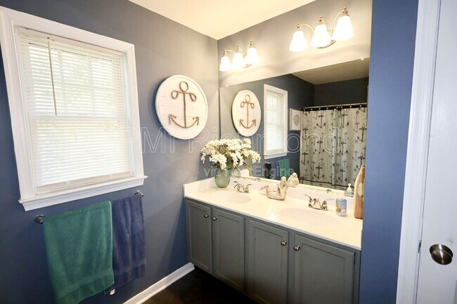 Building Photo - 15831 Haggis Dr