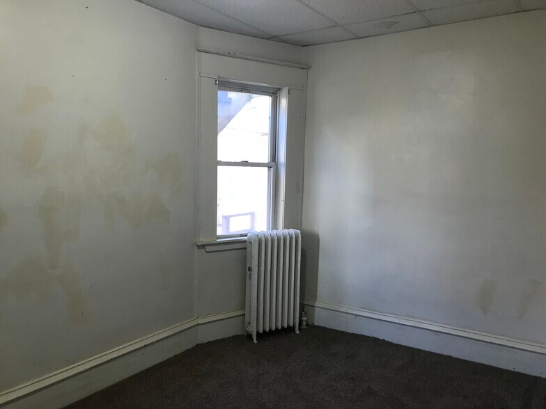 Bedroom 3 - 732 Harrison Ave
