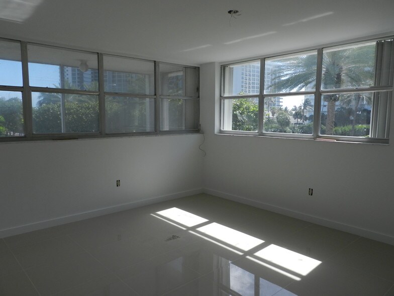 Bedroom - 10230 Collins Ave