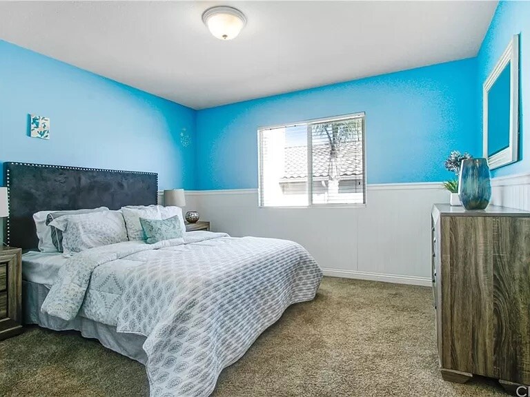 Building Photo - 2027 Warble Ct