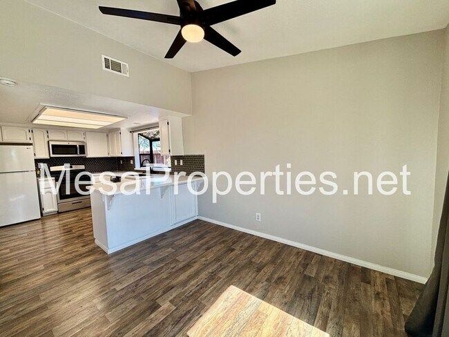 Building Photo - 15137 Haddington Way