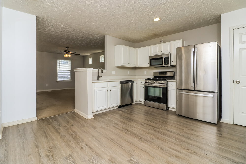 Building Photo - 141 Oak Grove Pl