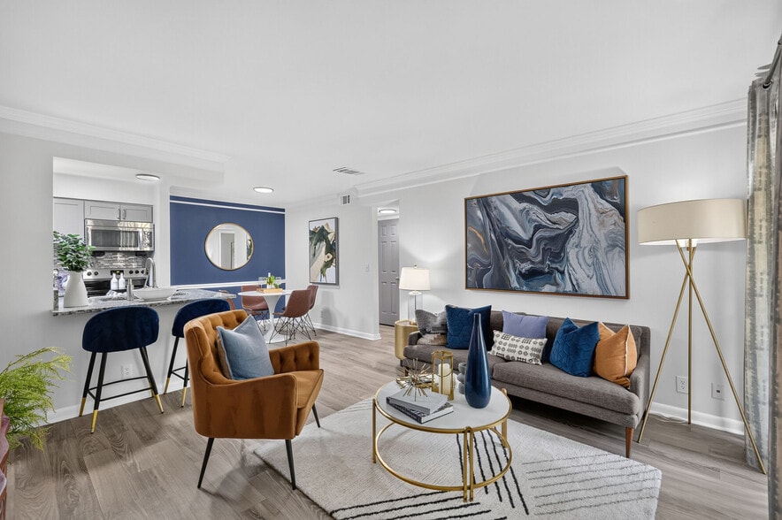 Building Photo - Vetra West End
