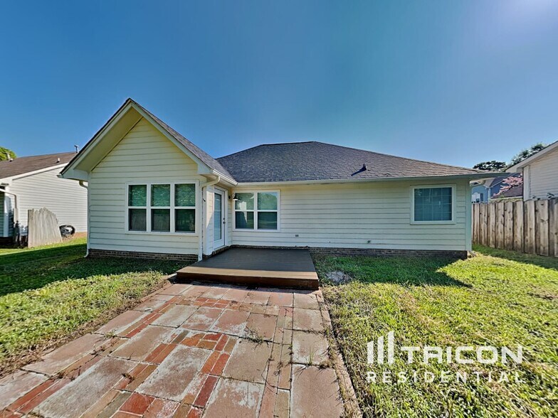 Building Photo - 4101 New Castle Ln