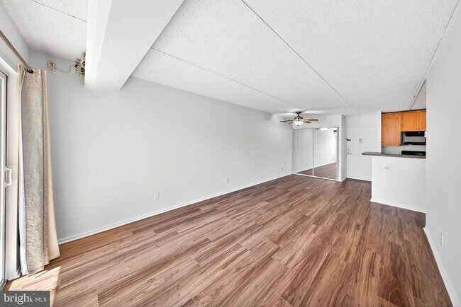 Building Photo - 60 S Van Dorn St