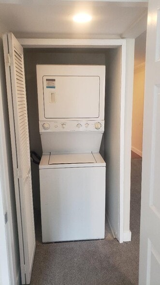 Building Photo - 5540 Owensmouth Ave