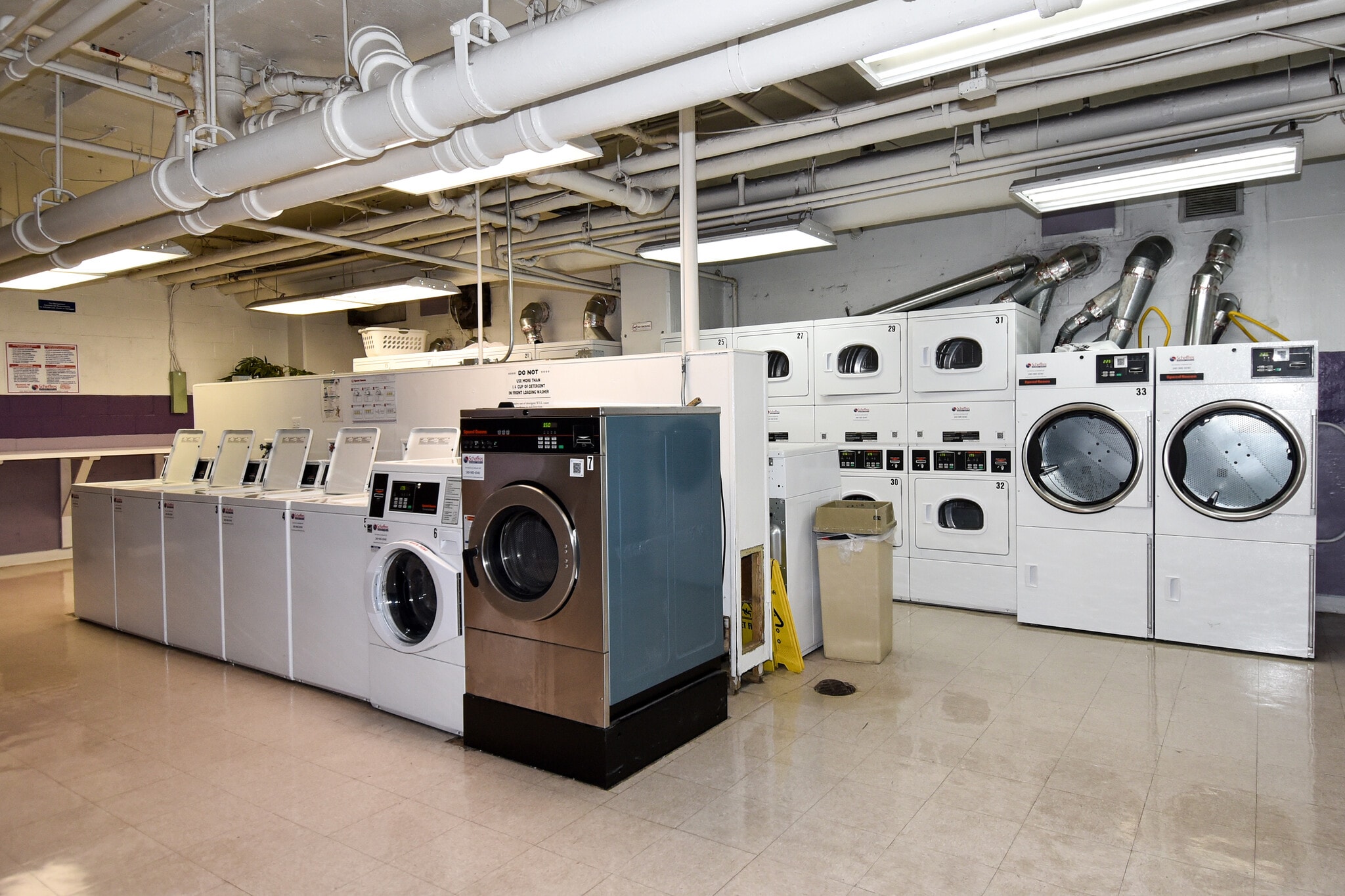 laundry - 1111 Arlington
