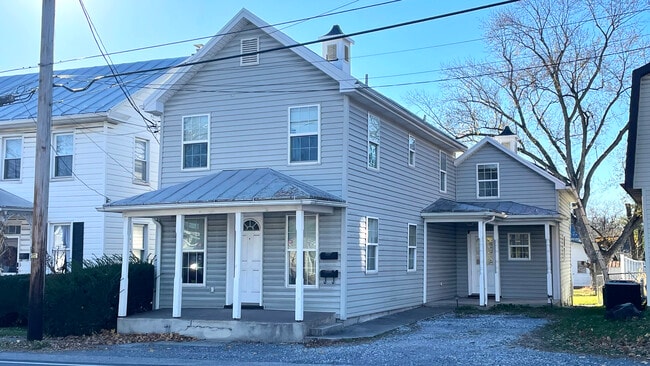 Building Photo - 1294 N Mountain Rd