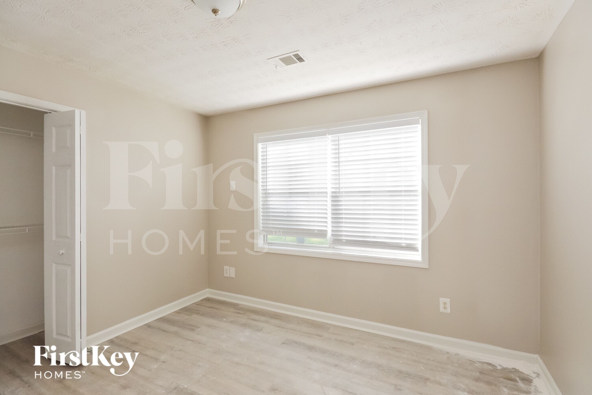 Building Photo - 145 Vinny's Way