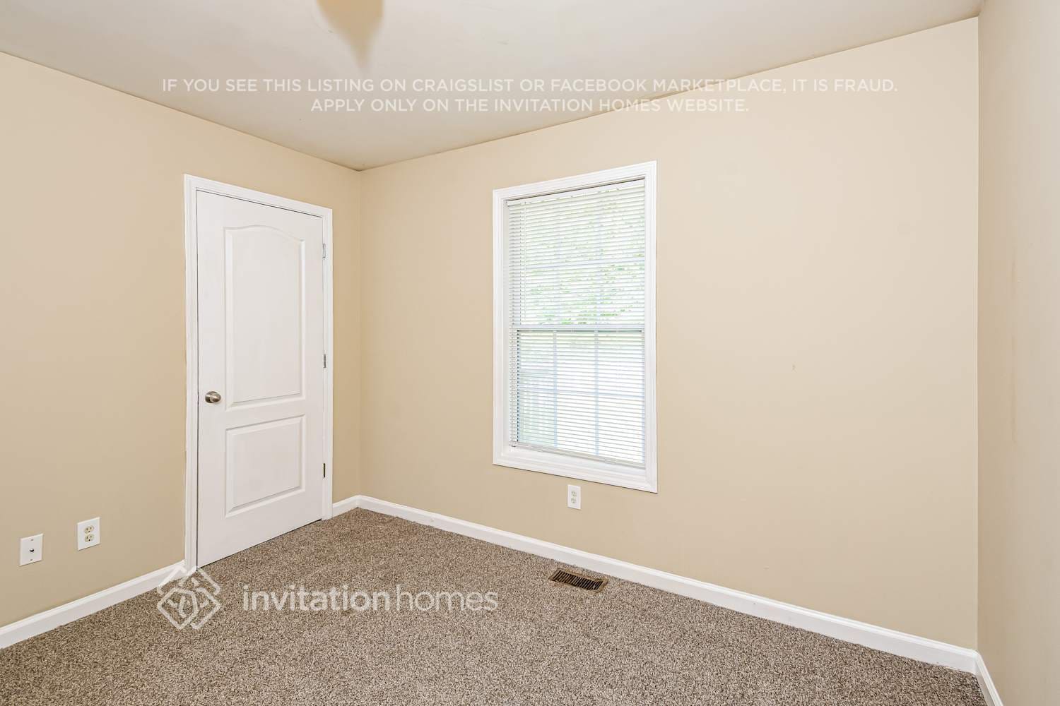 Building Photo - 186 Sandstone Pl