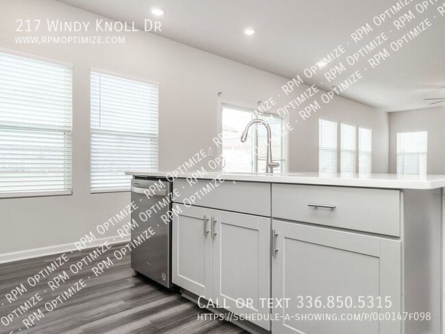 Building Photo - 217 Windy Knl Dr