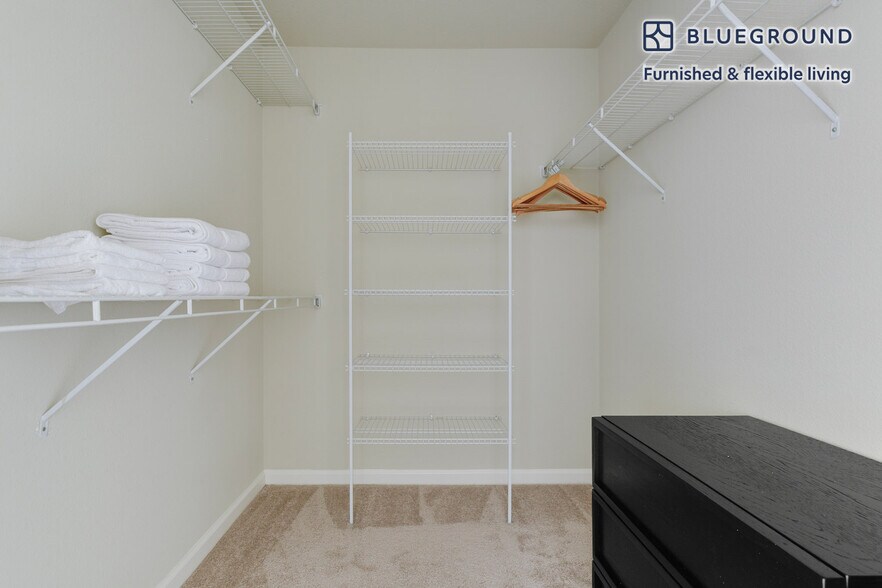 Building Photo - 501 Murphy Ranch Rd