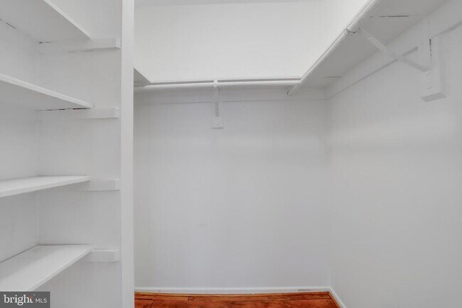 Building Photo - 3240 S 28th St
