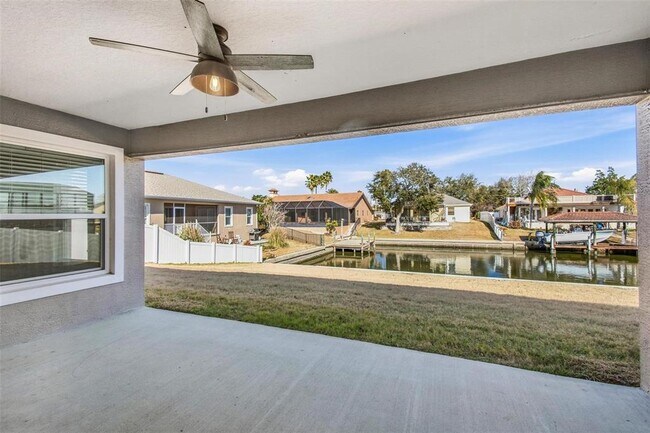 Building Photo - 8 Creek Ct