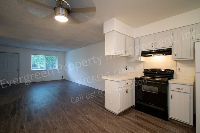 Building Photo - 4008-4010 Cork Drive