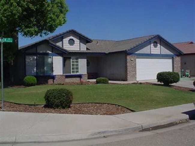 Building Photo - 4304 Mattnick Dr