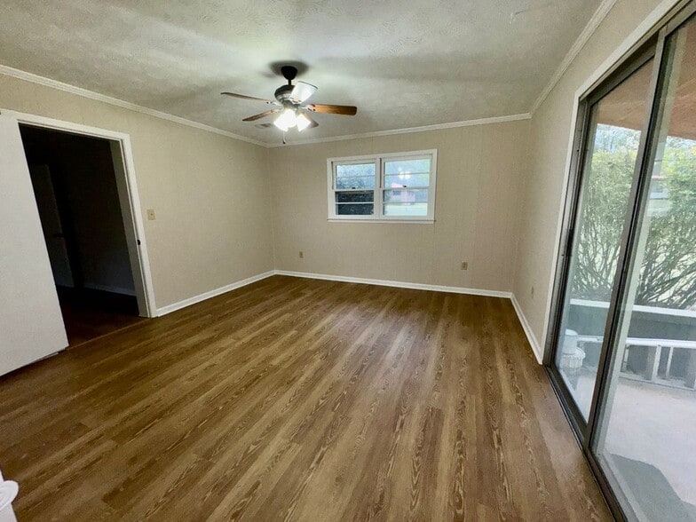 Building Photo - 606 Viewpoint Dr