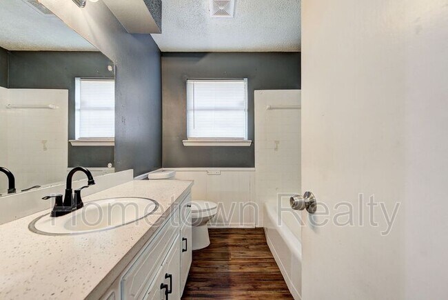 Building Photo - 8616 N Harvey Ave