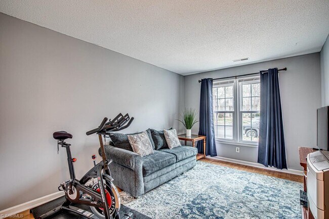 main floor bedroom - 2672 Windy Xing