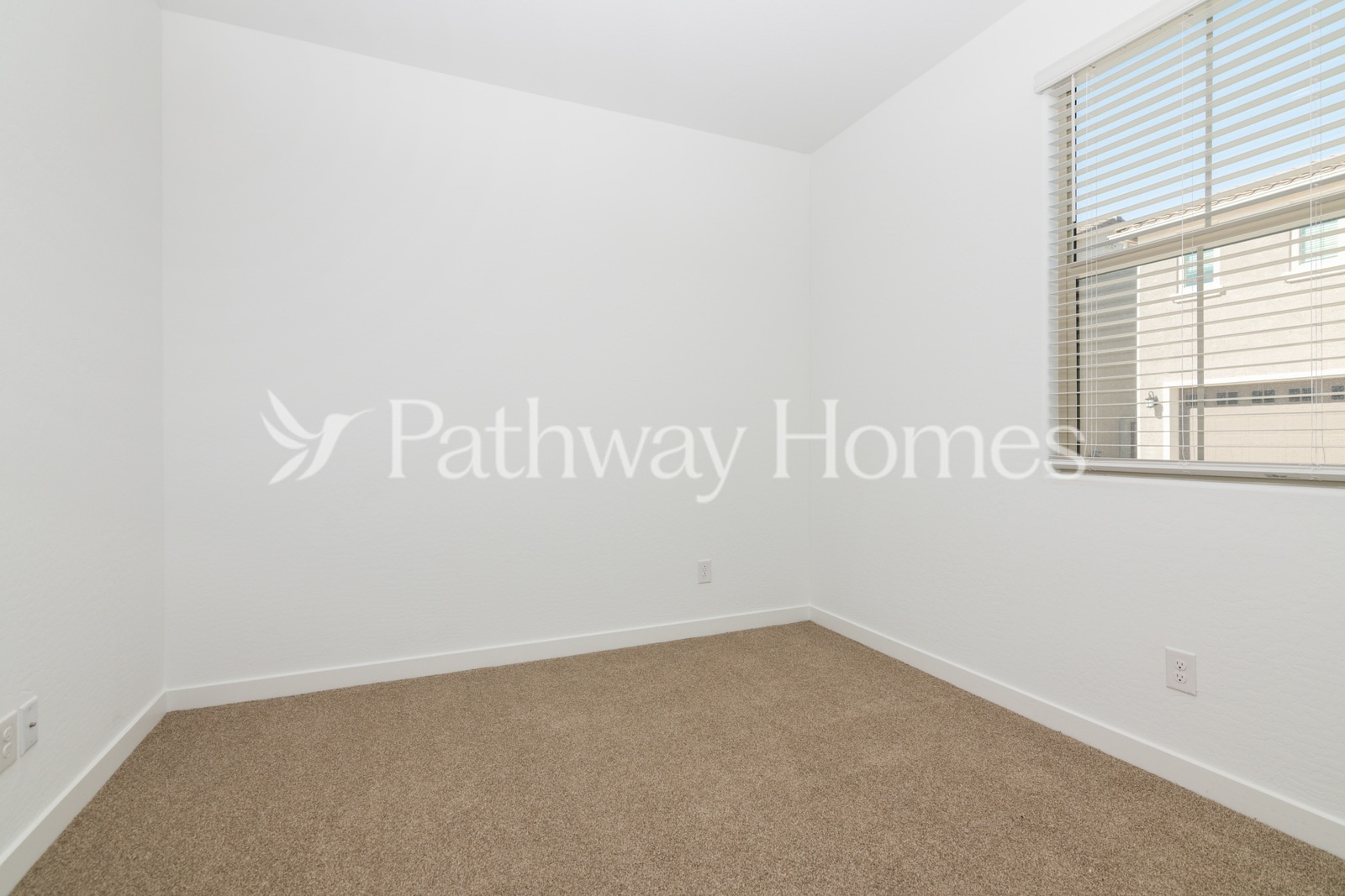 Building Photo - 9915 E Tiburon Ave