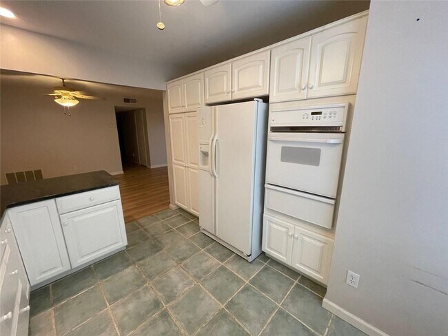 Building Photo - 1510 Wynnes Ridge Cir SE