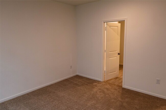 Building Photo - 14984 Rustic Moon Rd