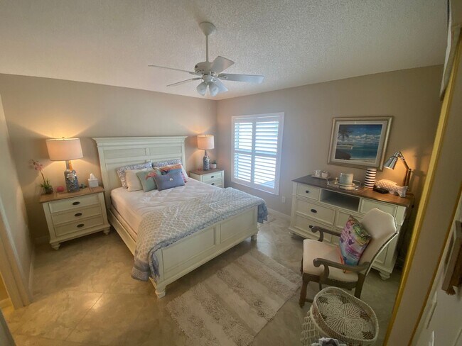 Building Photo - Beautiful Fully Furnished, SEASONAL RENTAL, Courtyard Villa In the Cottages at Summerchase