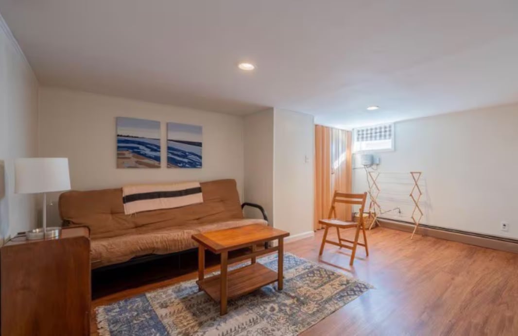 Building Photo - 817 Drummond Ave