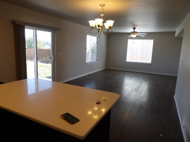 Building Photo - 13534 Park Gate Dr