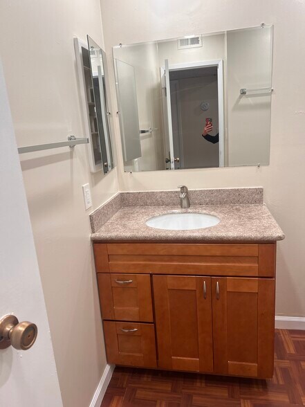 Building Photo - 281 Juana Ave