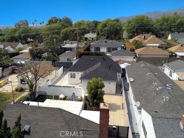 Building Photo - 627 E Harvard Rd