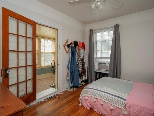 Building Photo - 1 Pell St