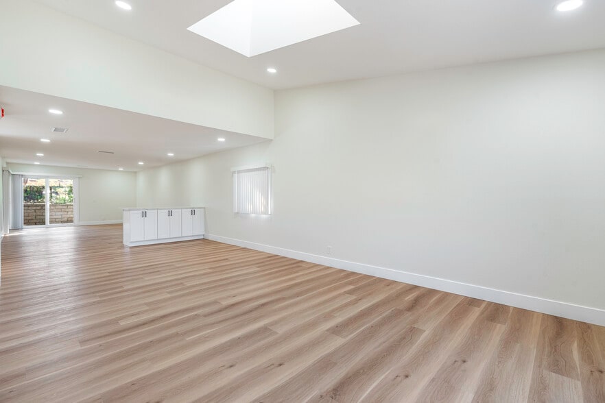 Building Photo - 23831 Pesaro