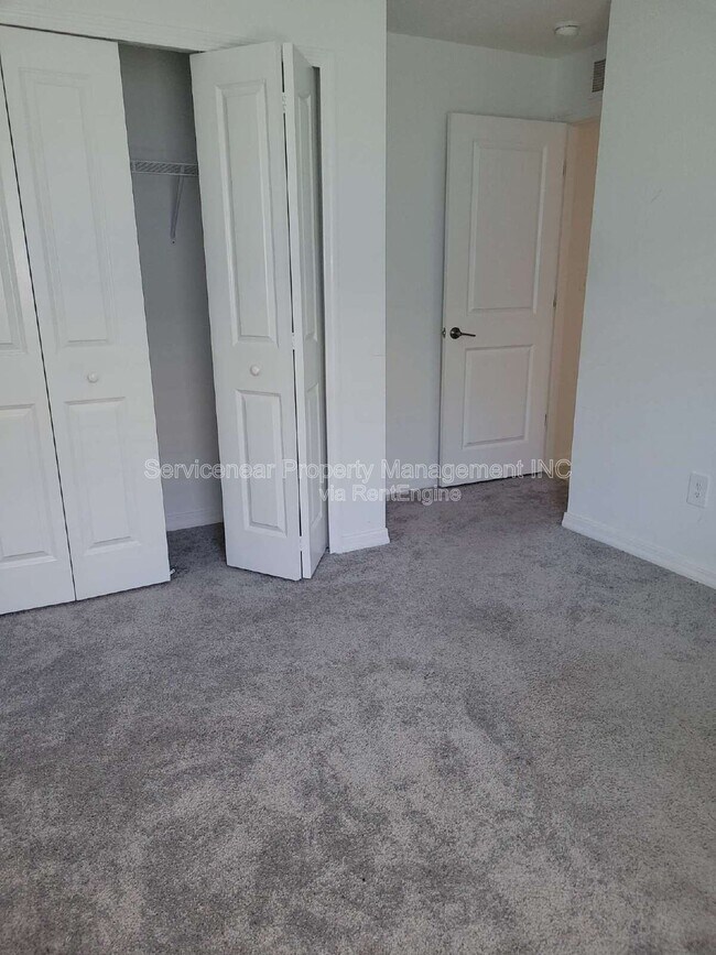 Building Photo - 2240 Gatsby Ln