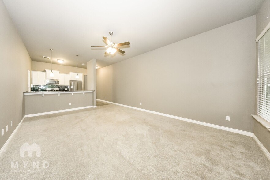 Building Photo - 1019 Merlin Dr