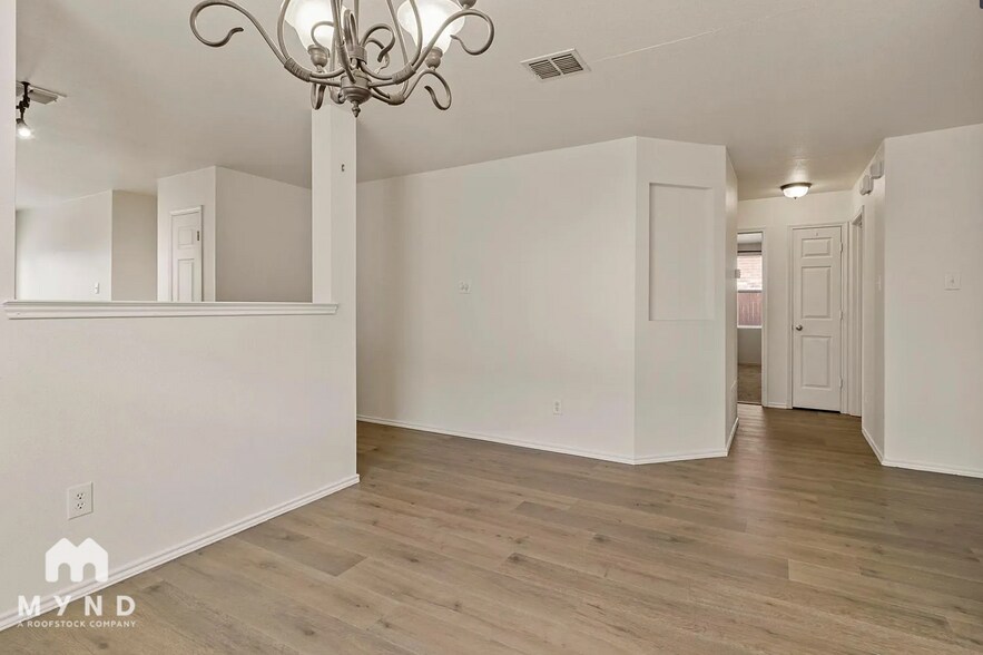 Building Photo - 13139 Ambrose Dr