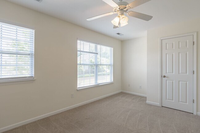 Building Photo - 5907 Landerwood Dr