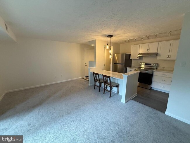 Building Photo - 12205 Peach Crest Dr