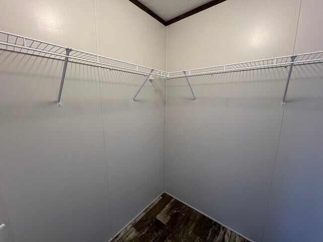Building Photo - 38140 Ducharme Dr