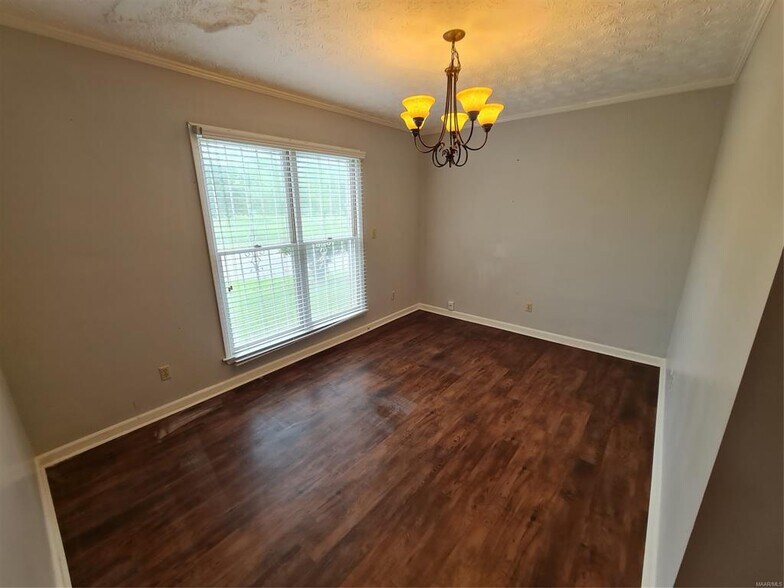 Building Photo - 1601 Cobblestone Ct