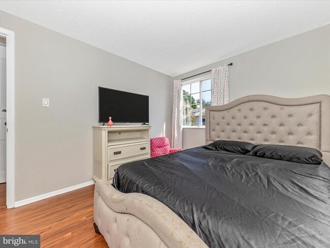 Building Photo - 12461 Quail Woods Dr