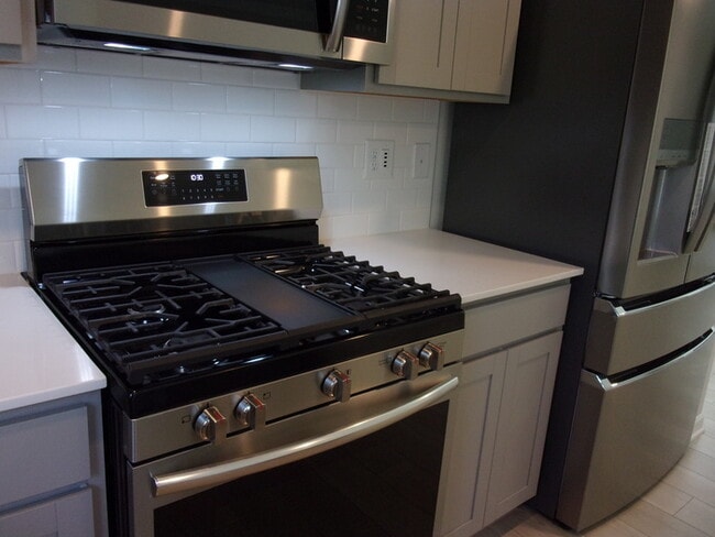 Building Photo - Recently Constructed 3 Bedroom 2 1/2 Bath Home in Walkers Mill