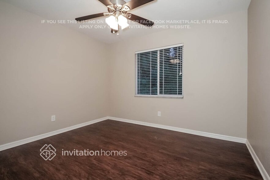 Building Photo - 1308 Elmore Terrace