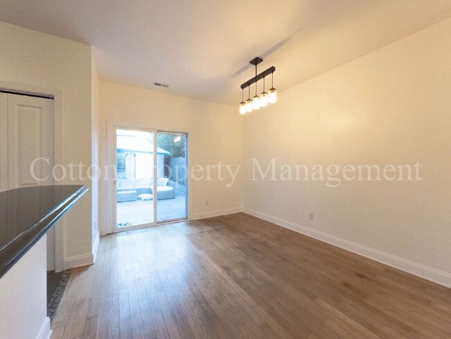 Building Photo - 120 S 9th St