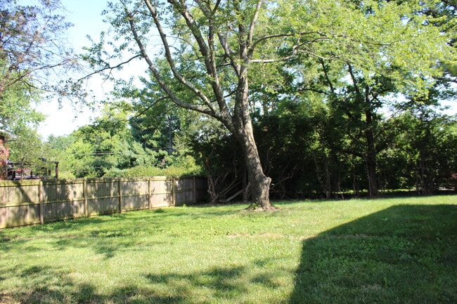 Building Photo - 3193 Carriage Ln