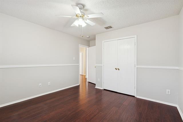 Building Photo - 8201 Canoe Ridge Ln